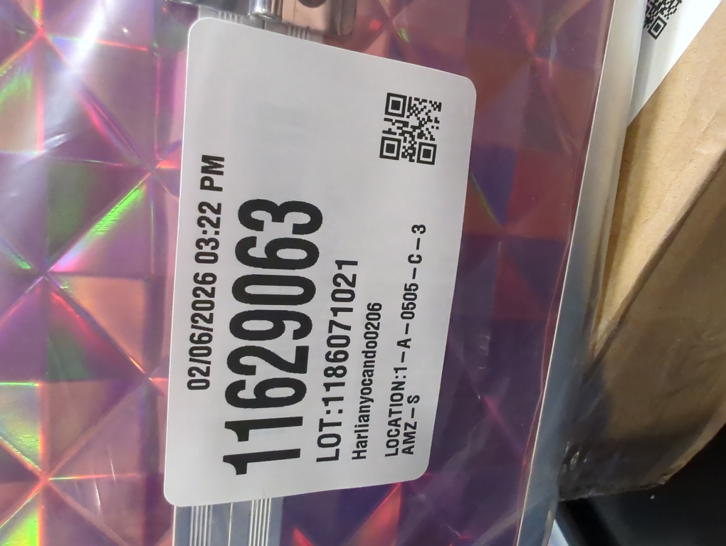 Makeup Case with Lighted Mirror Travel Makeup Organizer Box 2 Trays Lockable Cosmetic Train Case with Movable LED Mirror for Girls Make Up Nail Kits Sewing Vanity Storage Case Shiny Pink