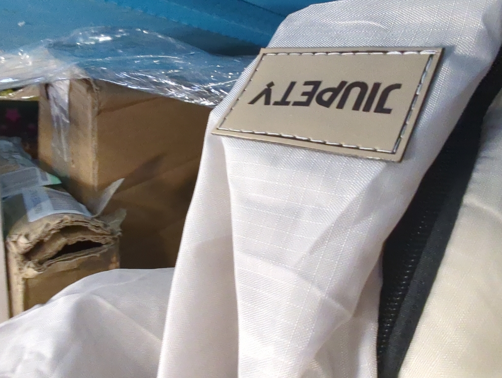 Jiupety 2 in 1 Dog House Indoor, Comfy Cave Bed Covered Dog Bed, Portable House for Medium and Large Dogs, 2XL(35×27×26), Up to 70 Lb, Grey