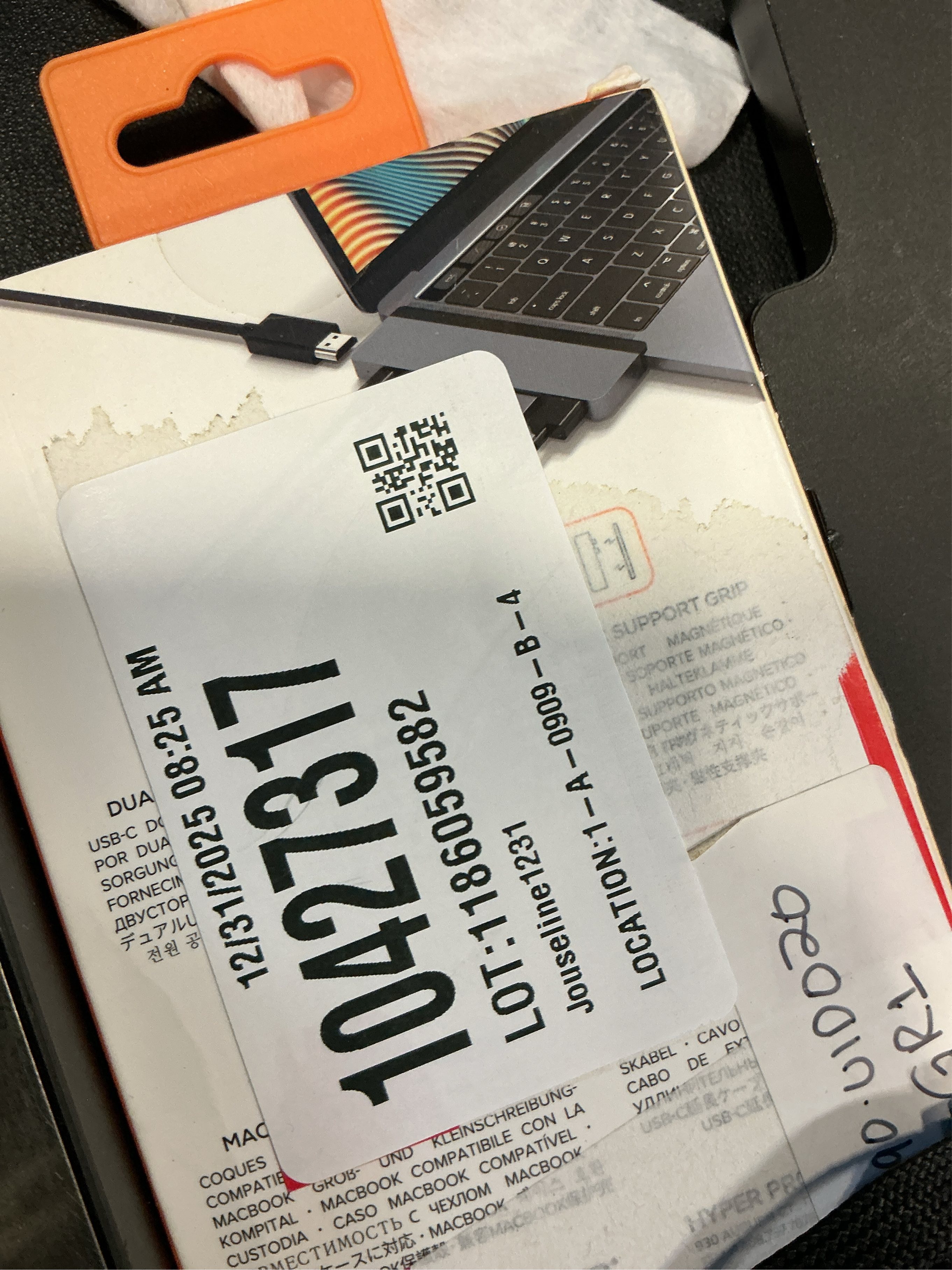 Hyper - New HyperDrive Duo 7-in-2 Hub - USB-C for MacBook Pro/Air - HDMI 4K60Hz HDR, USB-C 40Gbps 100W PD, USB-A 5Gbps, MicroSD/SD 3.0 UHS-I 104MB/s, 2 x USB-A 5Gbps - Space Gray