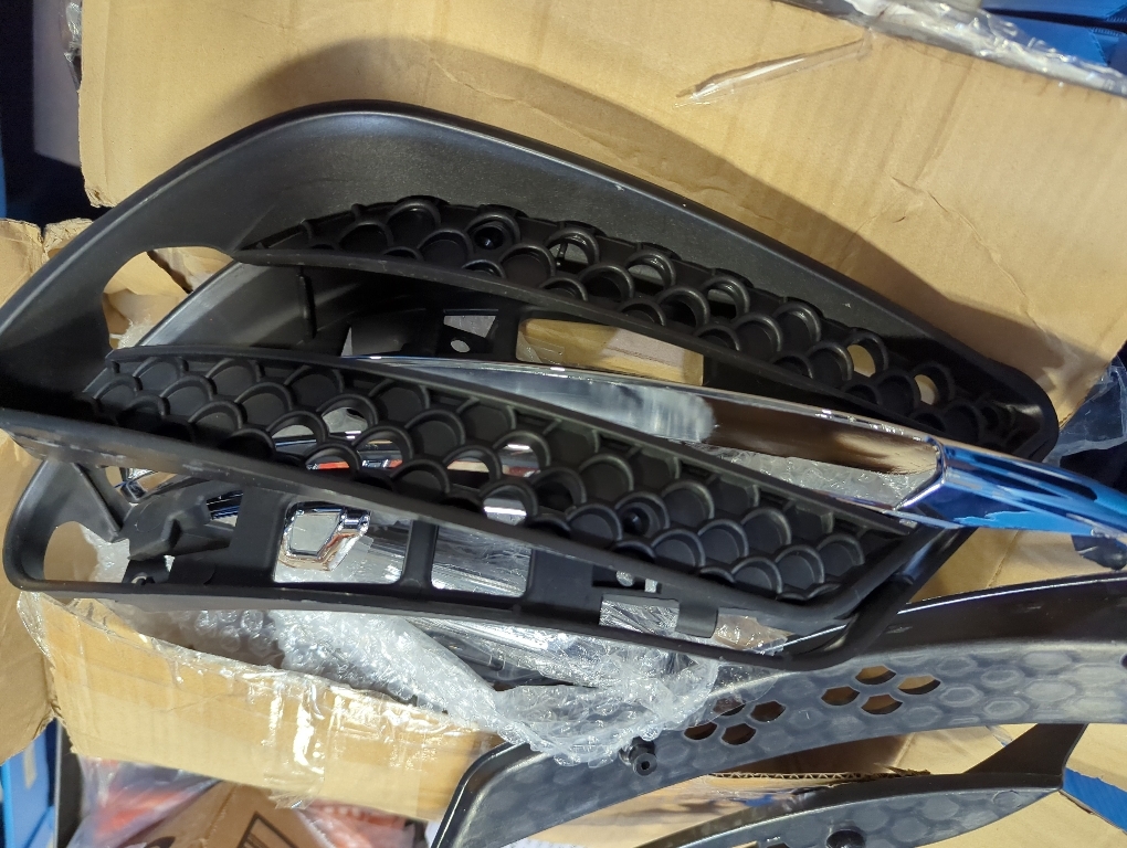 TRQ Front Right Fog Light Hole Cover Passenger Side Compatible with 2012-2013 Mercedes-Benz S350 2010-2013 S400 2007-2013 S550 S600 MB1039123