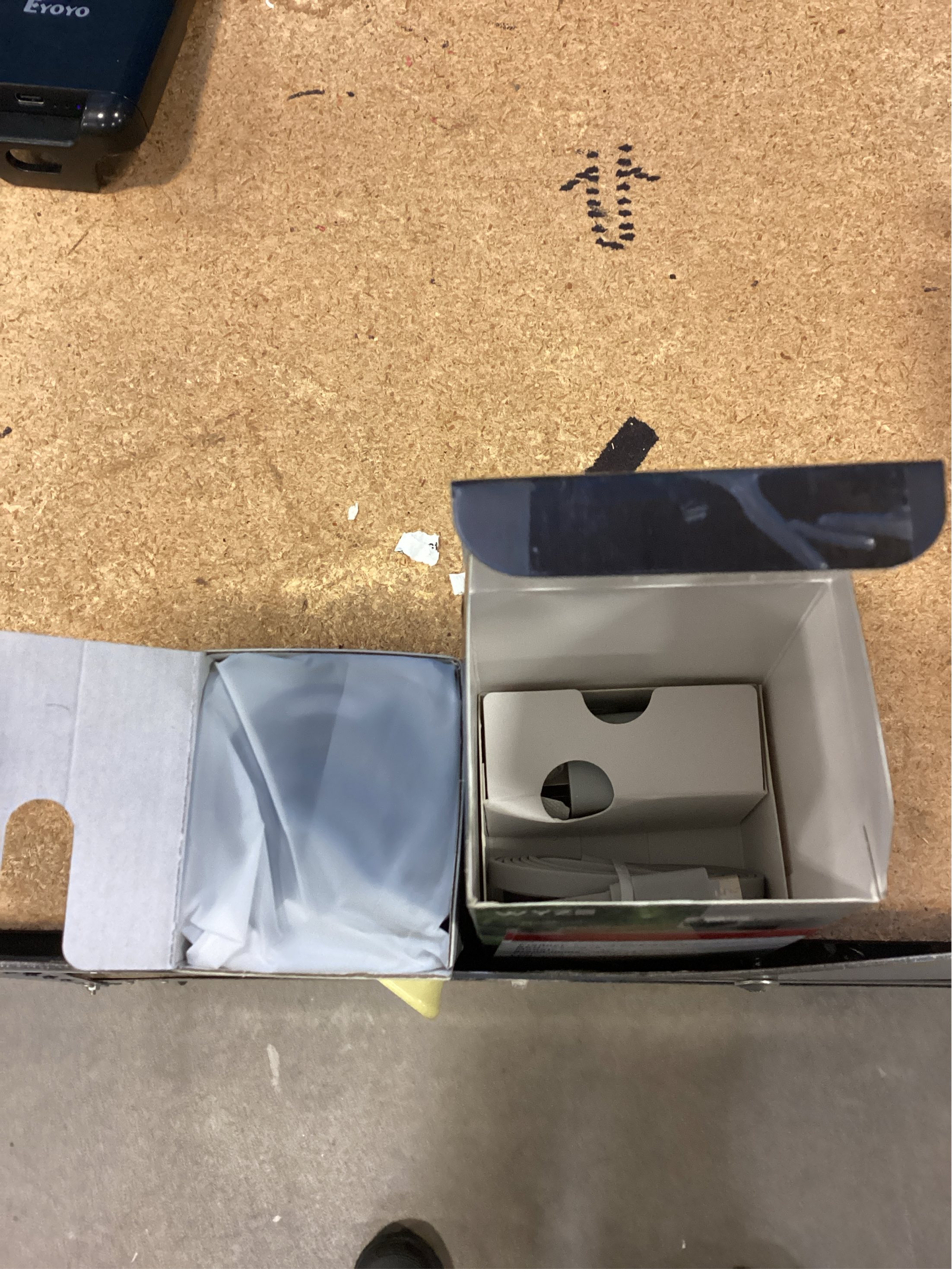 Cam v4 Wi-Fi 2.5K QHD Indoor/Outdoor Plug-In Smart Home Security Camera, Color Night Vision, 2-Way Audio (Gray)