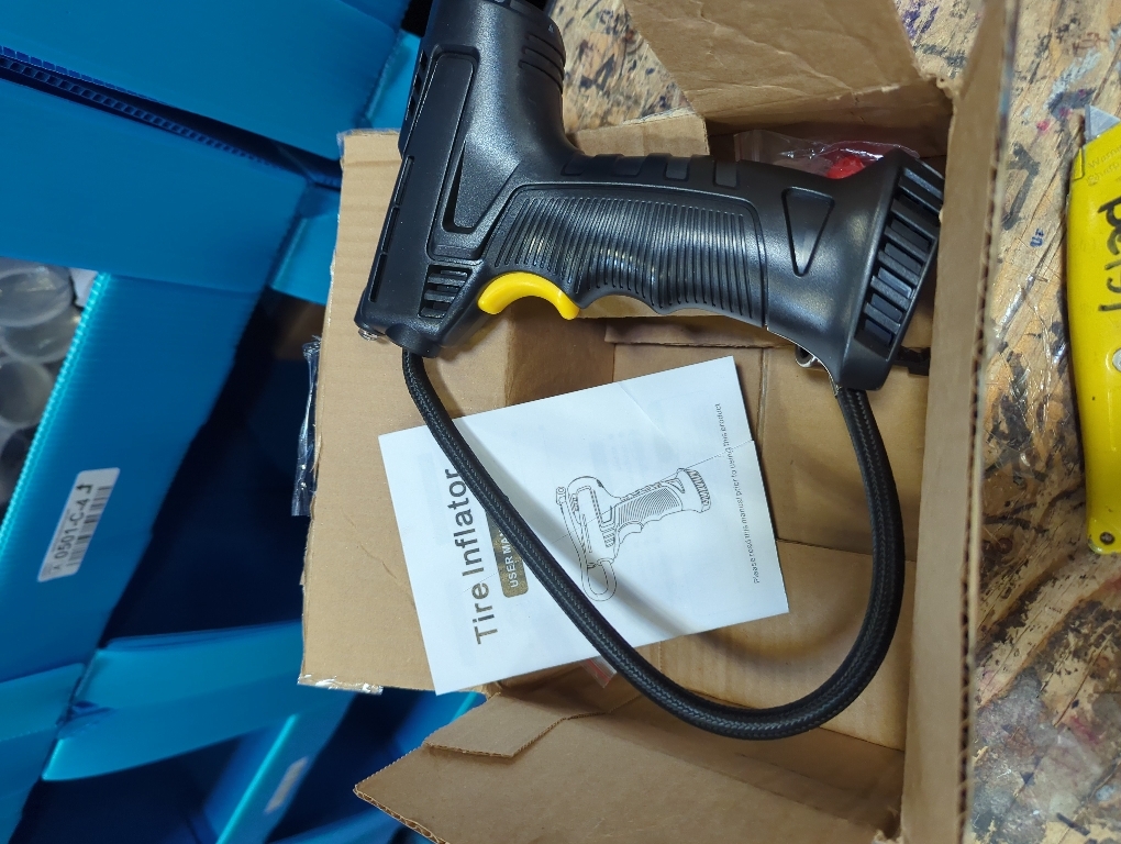 Tire Inflator Portable Air Compressor, 360 Degree Rotatable Inflation Pump LED Car Tire Pump 11.1V