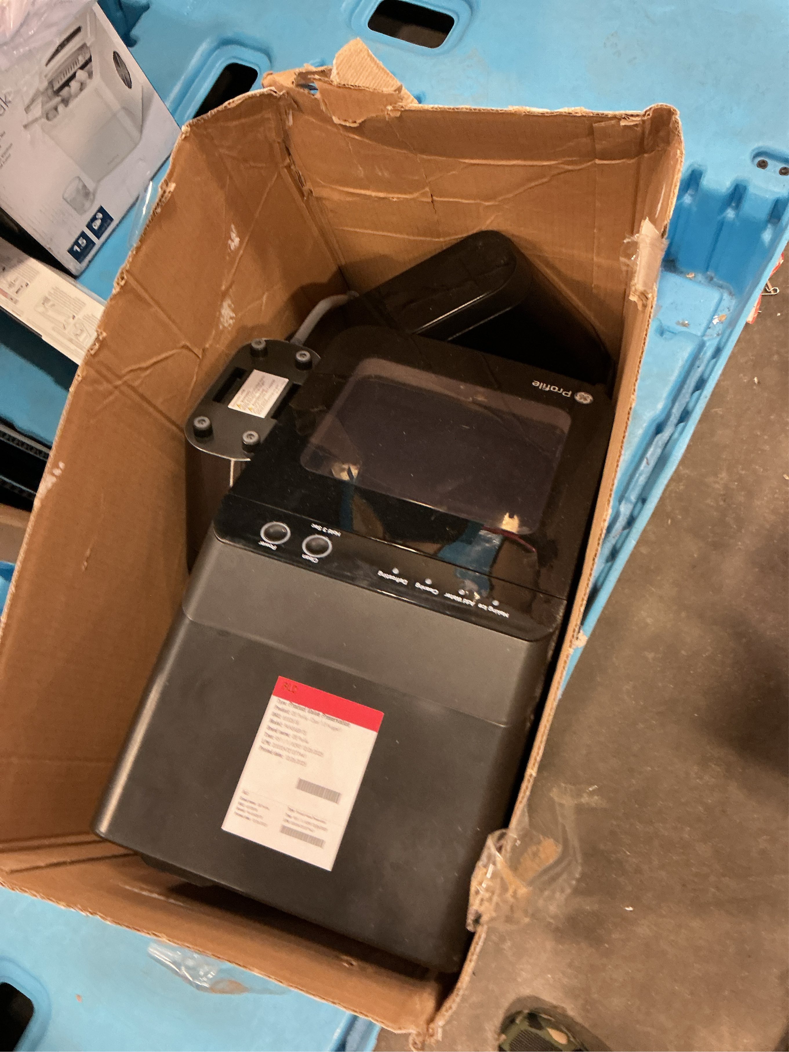 GE Profile - Opal 1.0 Nugget Ice Maker With Side Tank - Black