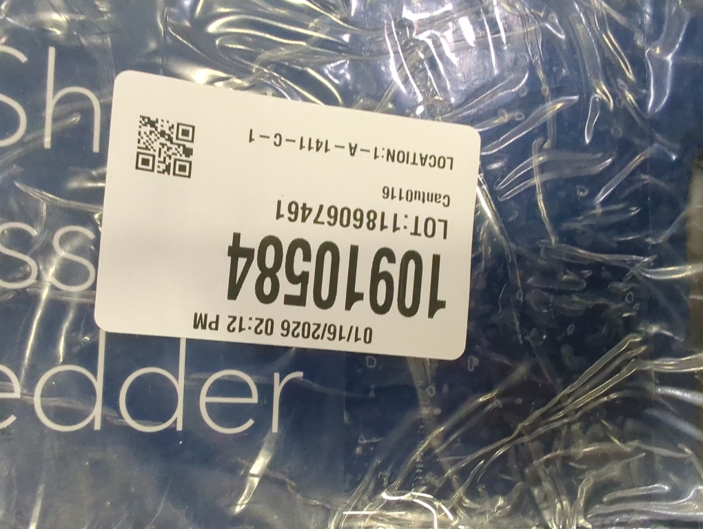 Insignia  - 10-Sheet Crosscut Paper/CD Shredder - Black