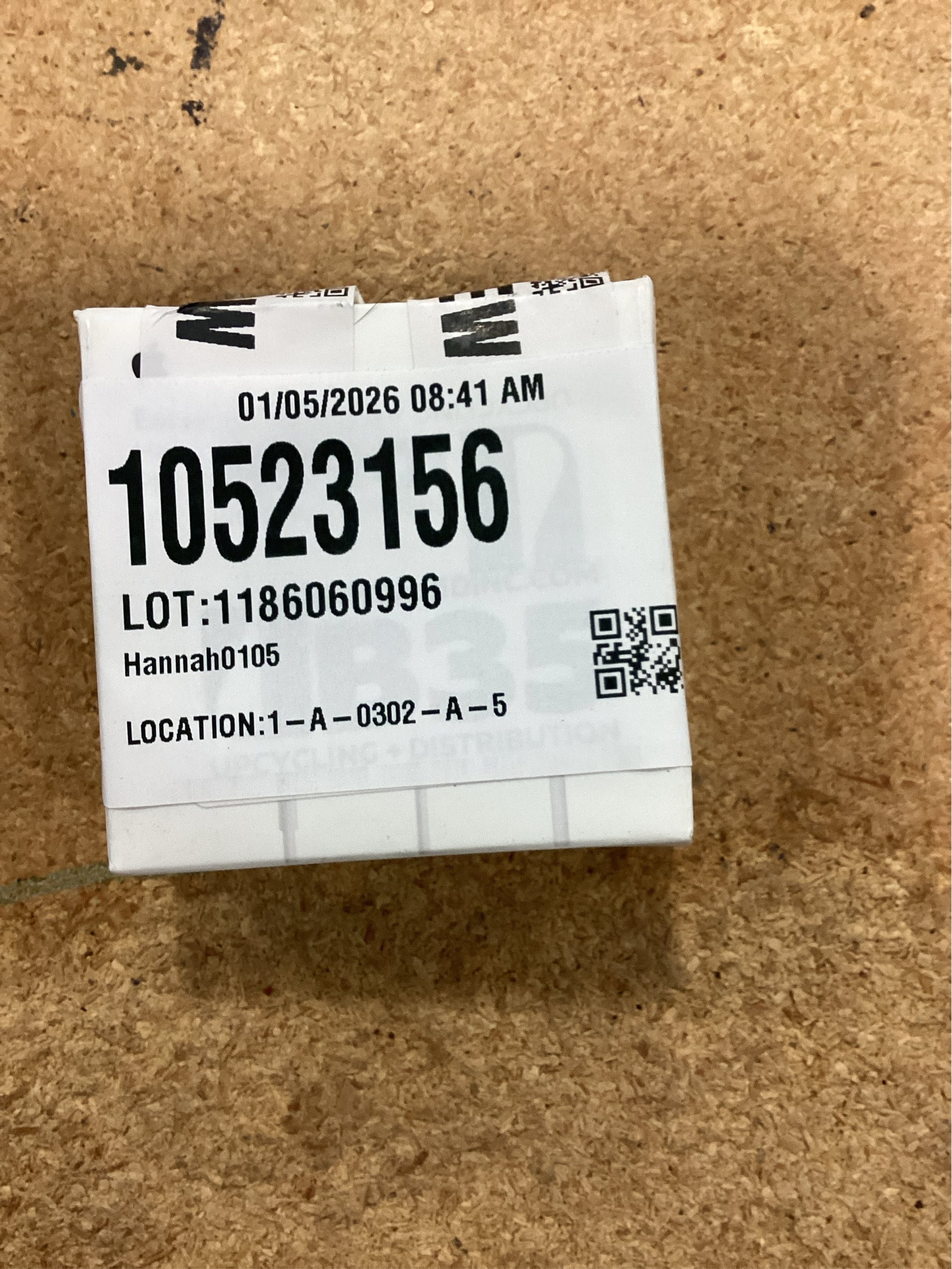 Apple EarPods with 3.5 mm Headphone Plug