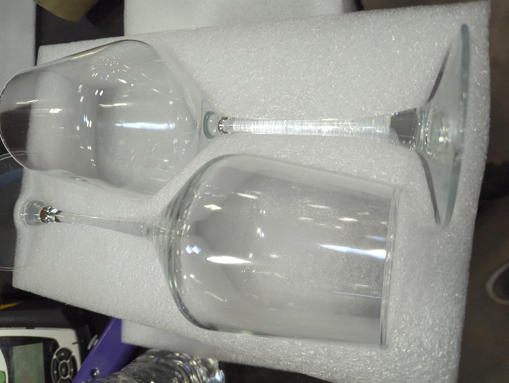 YANGNAY Wine Glasses (Set of 8, 17 Oz), Clear Wine Glasses for Red Wine, Smooth Rim, Dishwasher Safe