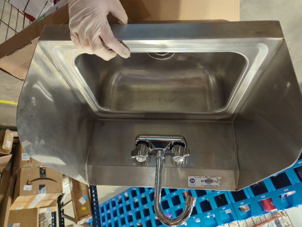 Profeeshaw Stainless Steel Sink Commercial Wall Mount Hand Washing Basin NSF Certified, with Gooseneck Faucet and Side Splash Guard, for Restaurants, Stores, Bars and Home, 17 x 15 …