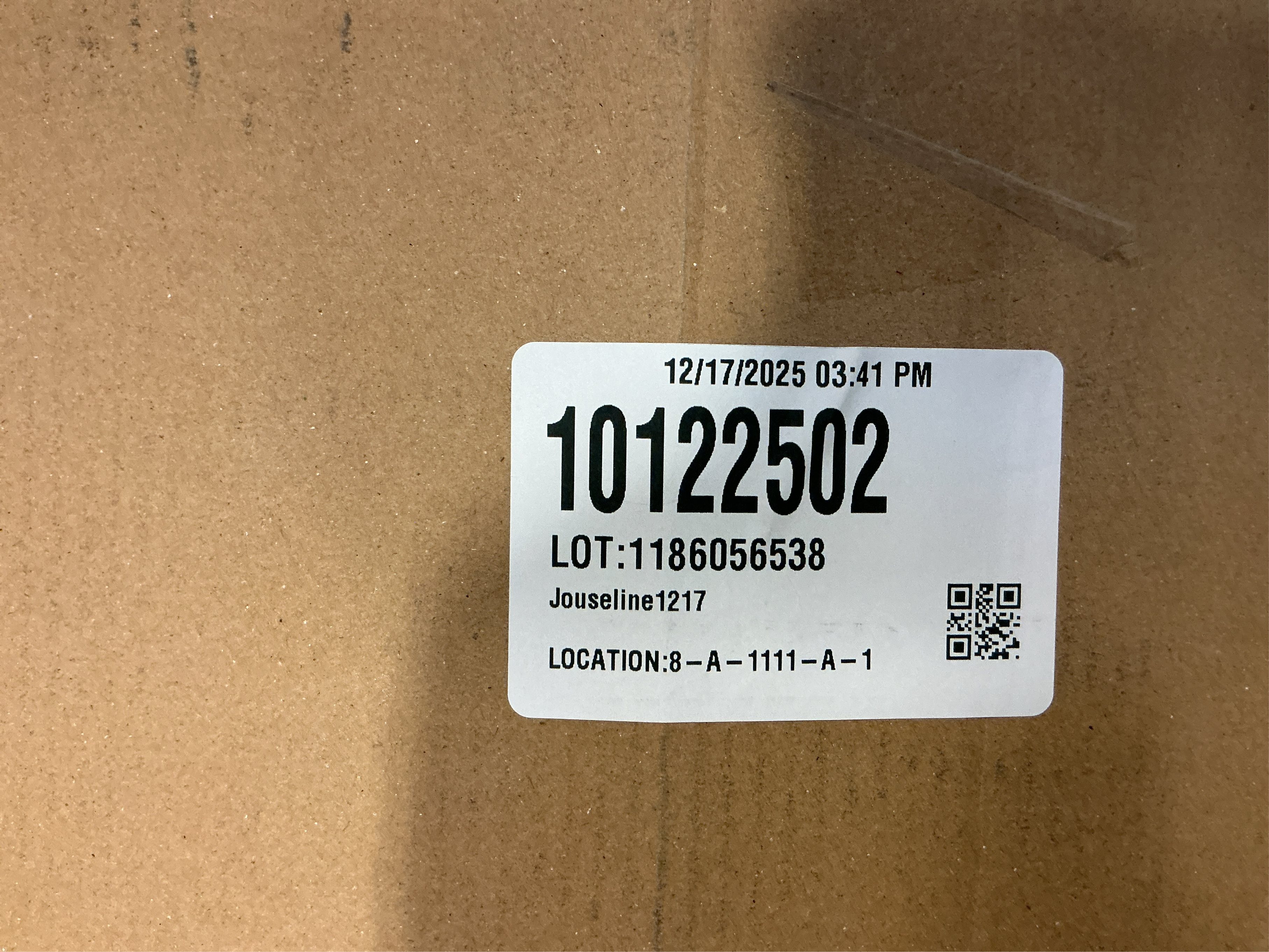 HIGHCRAFT Premium Elongated Toilet Seat with Adjustable Hinges & Quick Removal Mechanism - Molded Wood Toilet Seat - Fits Standard Elongated Toilets - Oval Seat in White