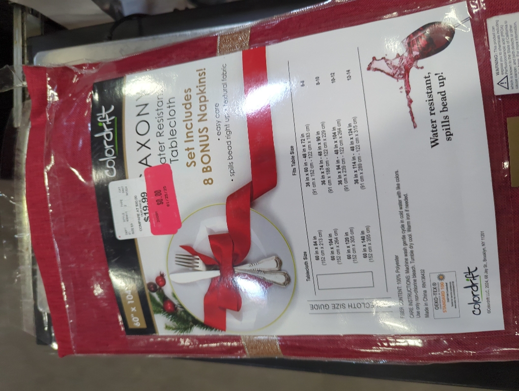 Colordrift Saxony Water Resistant Red Tablecloth 60 x 104