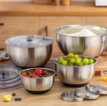 MIU Stainless Steel Mixing Bowls 8 Piece Set with Graters & Lids. NEW.