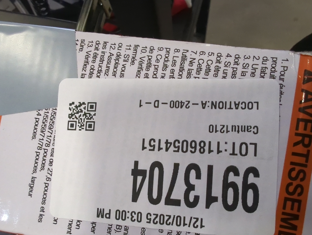 Retractable Baby Gate for Doorways and Stairs, Mesh Safety Gate for Pet, Indoor & Outdoor Use, One-Hand Operation, Easy Installation, 33.6 Tall, Expands to 55 Wide（White,33.6x55