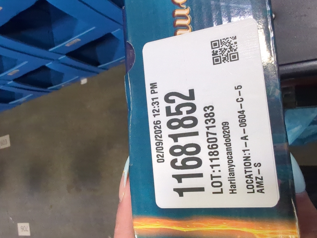 Floating Candles with Wand - Christmas Decorations Magic Flameless Candles Flickering Warm Light LED Hanging Candle Remote, Battery Operated Candles for Christmas Outdoor Indoor Party Decor