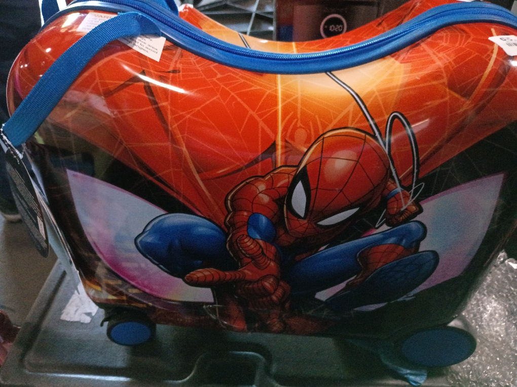 Spider-Man Carry On Spinner Hardside Ride On Suitcase - Red