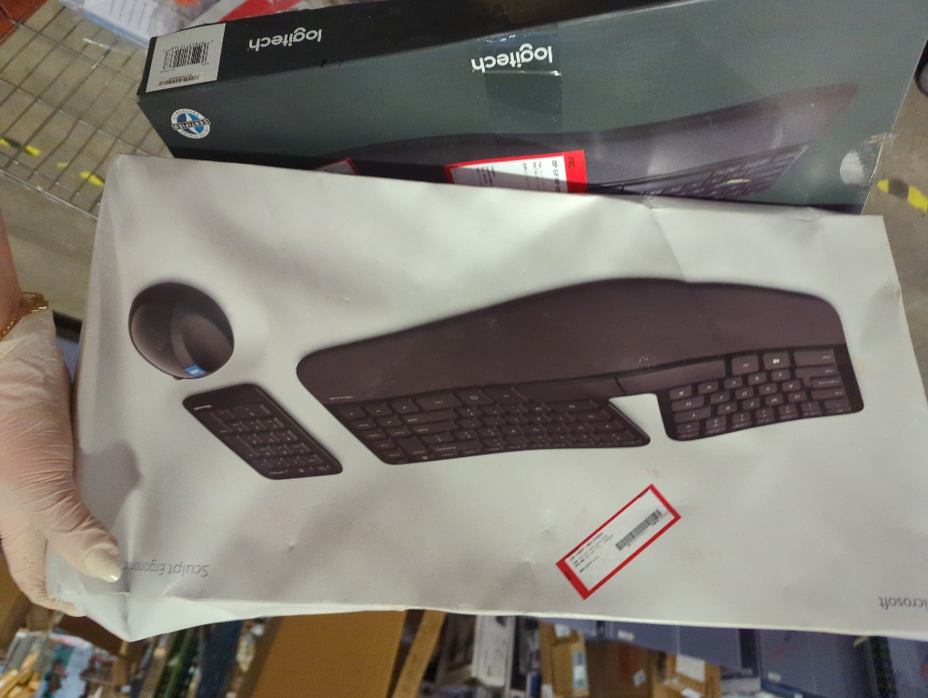 Microsoft Sculpt Ergonomic Desktop Keyboard And Mouse - Wireless - BlueTrack Enabled - 7 Button Mouse - 4-Direction Scroll Wheel - 104-key Design