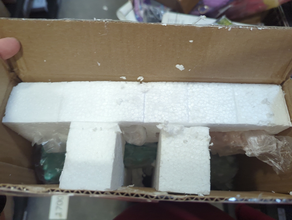 Size 11''/ 8.6''/ 7''/4.7''Color Sage green 5 Pcs Christmas Tree Figurines 11''/ 8.6''/ 7''/4.7'' Glittered Christmas Trees Resin Stone Xmas Holiday Figurines Xmas Desk Decor