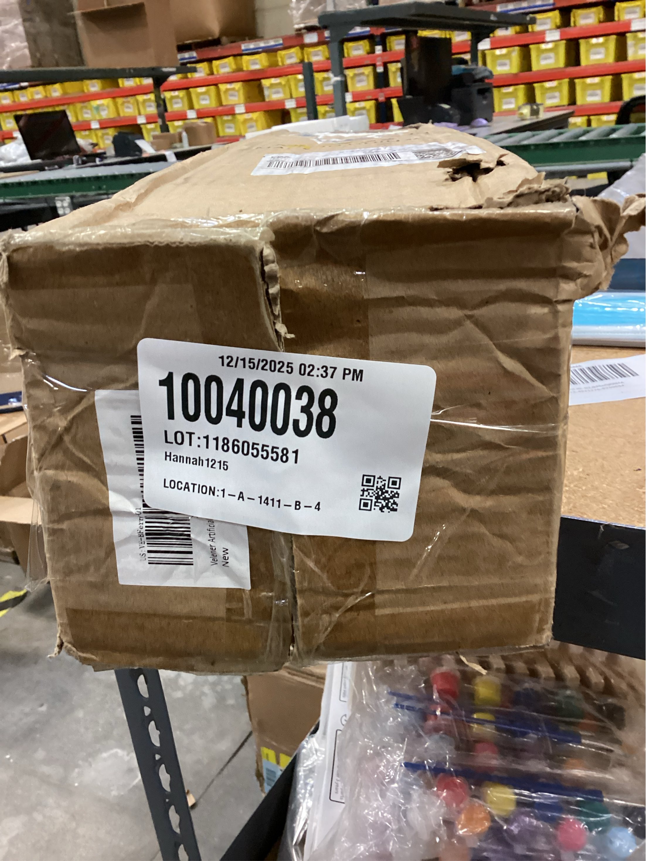 Velener 36 Inch Artificial Boston Fern Large Hanging Plant, Fake Fern Plants Bush Indoor for Home Decor, Faux Plants Outdoor, Garden, Office, Garden Decoration(Green)