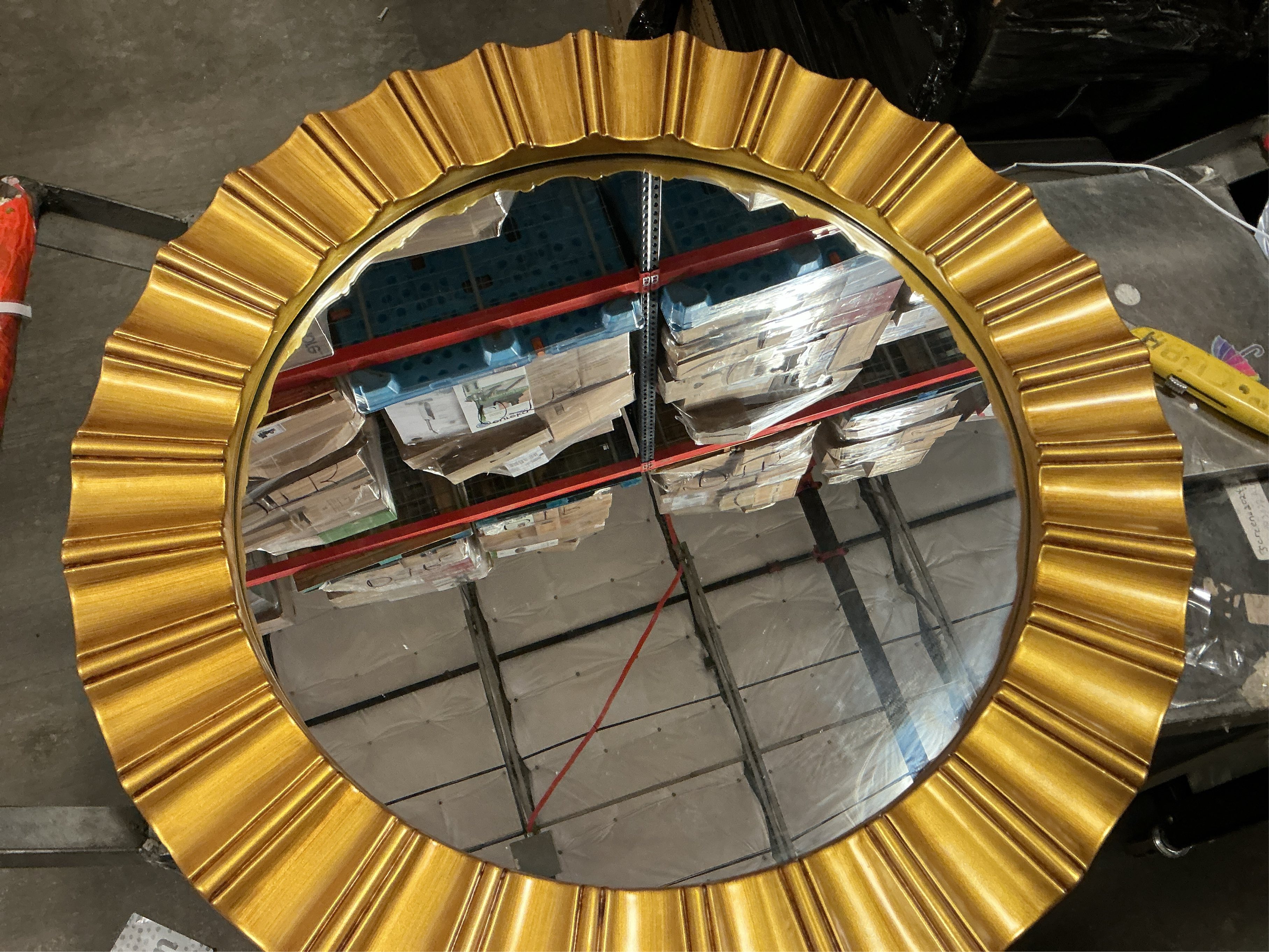 Round Gold Mirrors for Wall Decor 26 Inch, Art Deco Mirror for Bathroom With Geometric Frame, Gold Circle Mirrors Entryway Mirrors for Wall, Modern Wall Mounted Mirror for Bedroom, Living Room