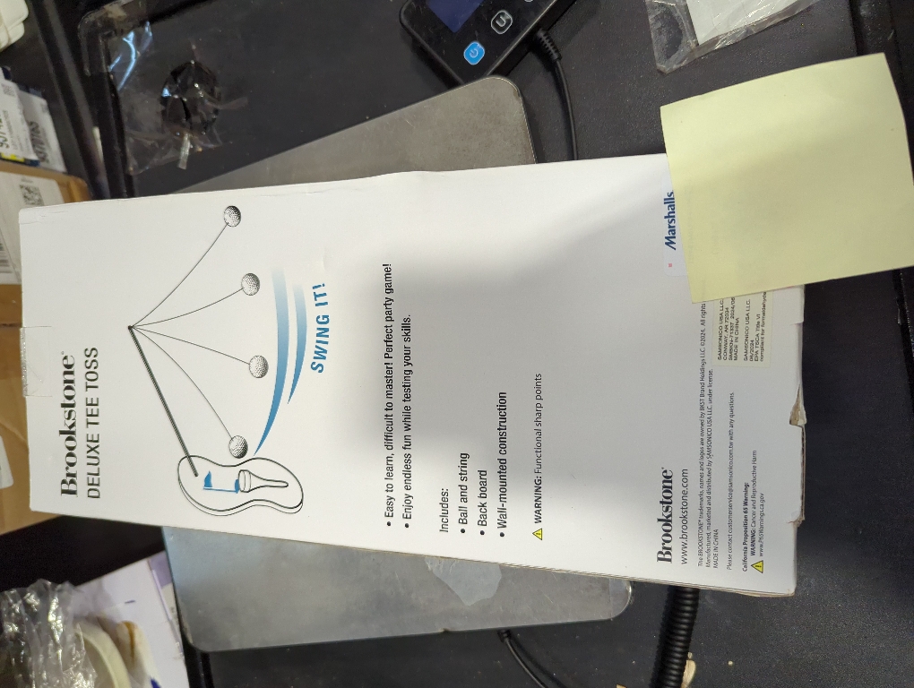 BrooksStone Deluxe Tee Toss Game - Be The First to Land The Ball Up On The Tee! (All Parts Included)