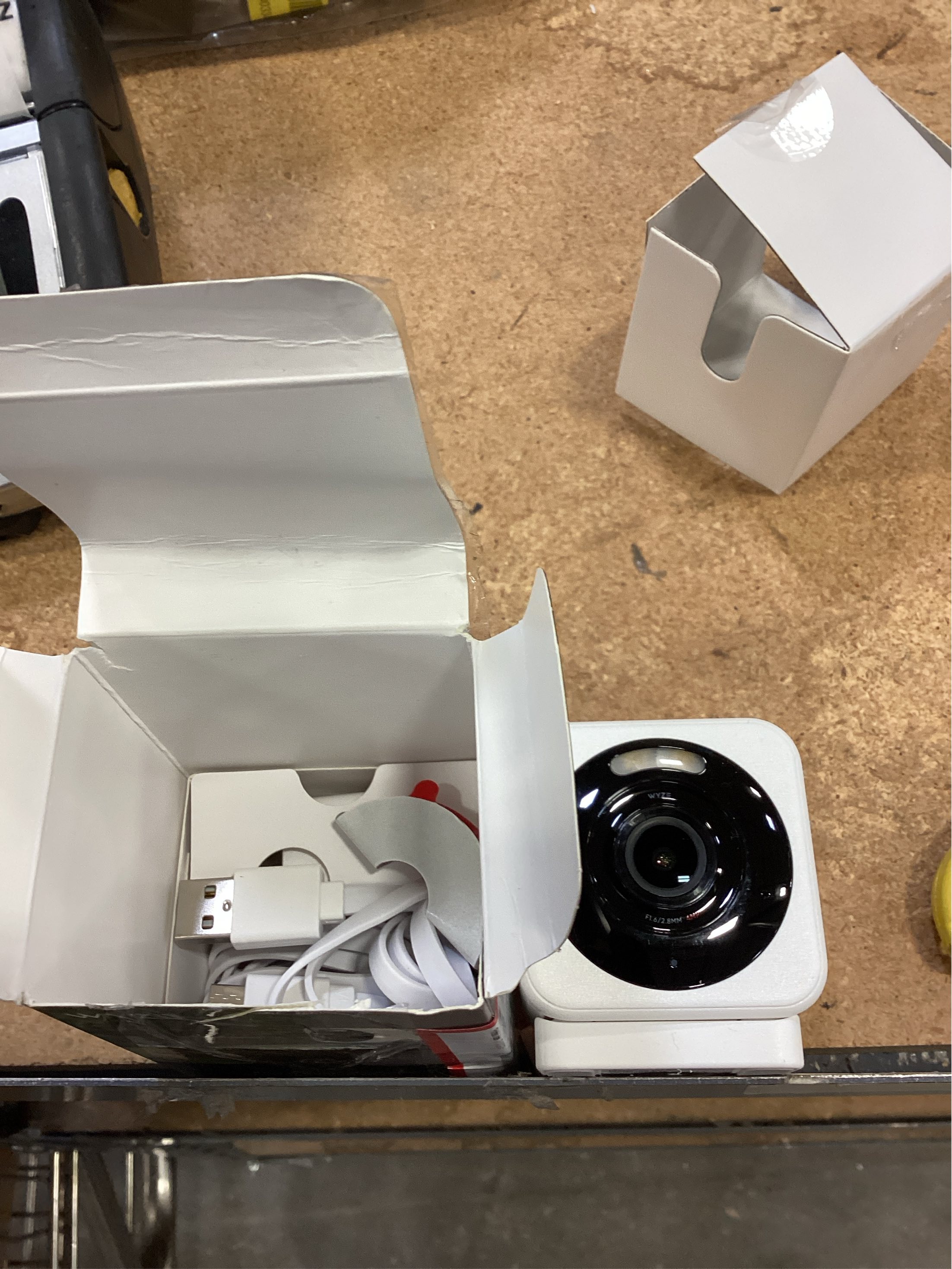 Wyze Cam V4 Plug-in Indoor and Outdoor Smart-Enabled Security Camera