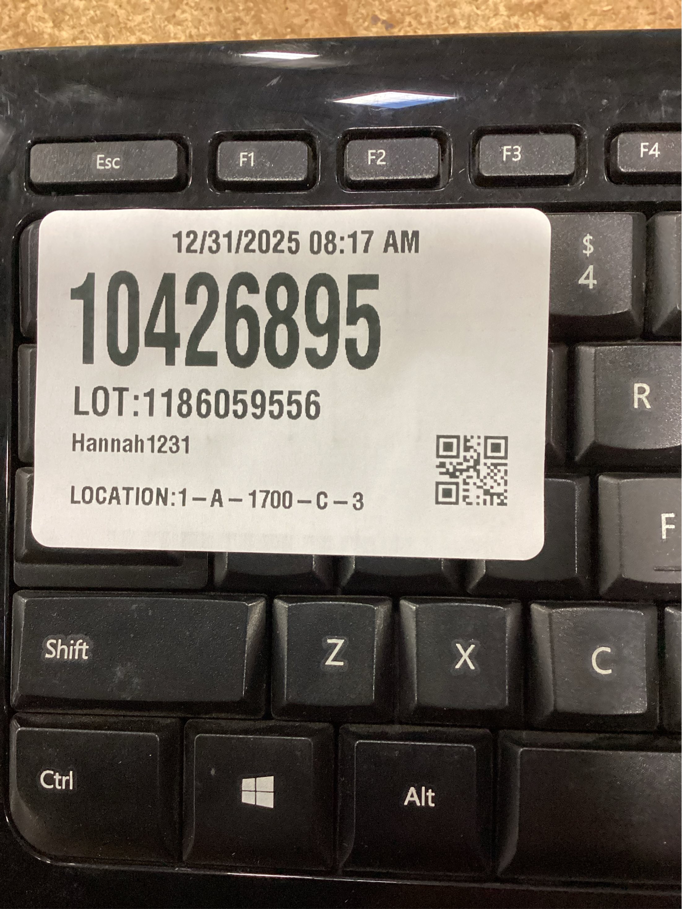 Microsoft Wireless Keyboard 850 Special Edition with AES - Black. Wireless Keyboard. Snap-In USB Transceiver