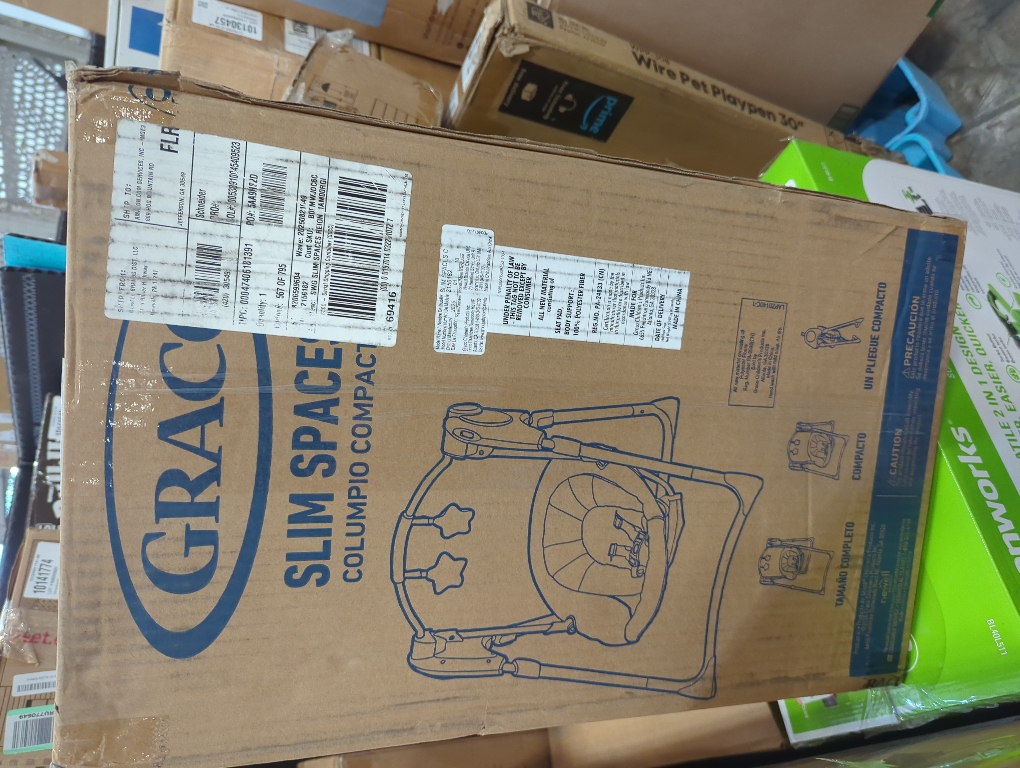 Graco Slim Spaces Compact Baby Swing