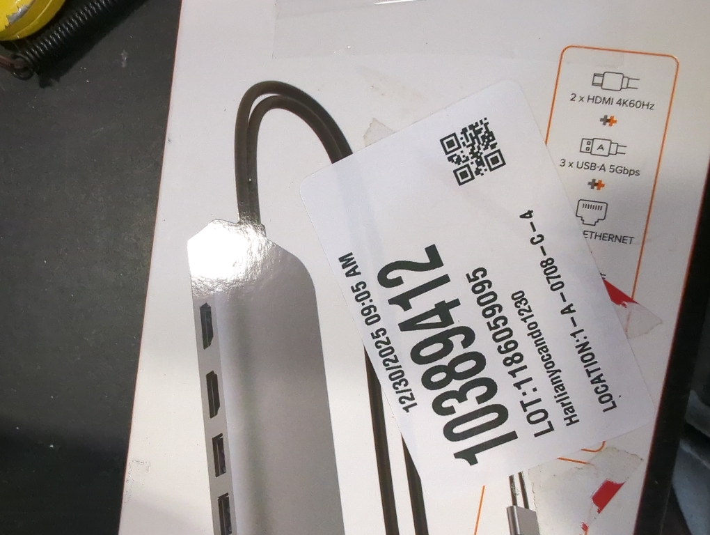 Docking Station, USB C Hub, TOTU 9 in 1 Triple Display Docking Station with Collage Display Mode, Dual 4K HDMI, VGA, 100W PD, 3 USB 3.0 and TF/SD Card Reader for MacBook Pro Air and Type-C Laptops