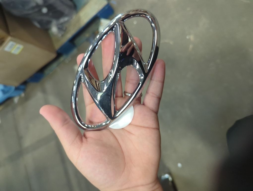 Genuine Hyundai 86300-4A910 Emblem