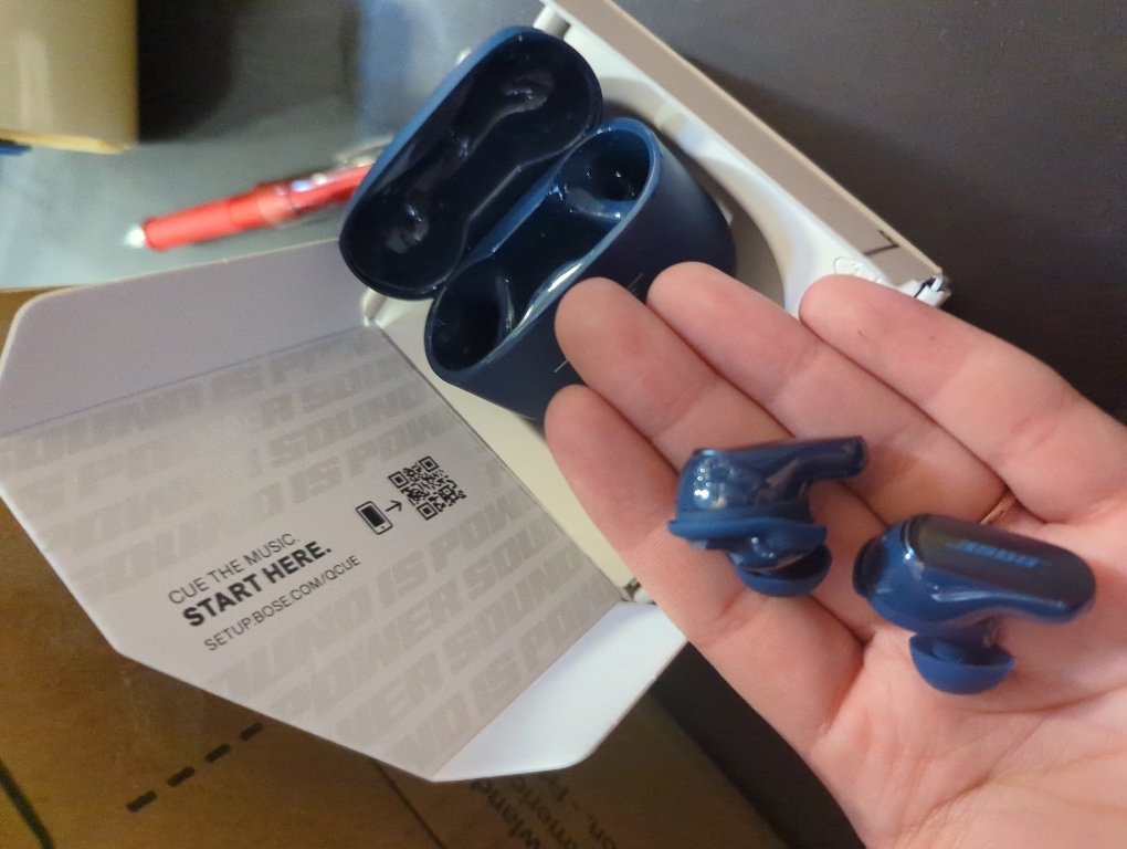 Bose QuietComfort Ultra Bluetooth Earbuds, Wireless Earbuds with Spatial Audio and World-Class Active Noise Cancellation, Deep Bass, Up to 6 Hours of Playtime, Lunar Blue - Limited Edition Color