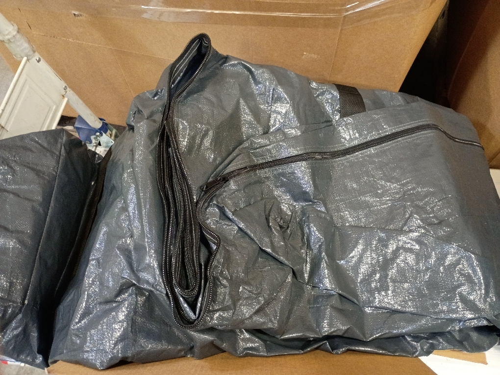 Extra Large Cube Moving Bags (Black, 25x25x25) | Heavy Duty, Water-Resistant, Foldable, For Clothes, Bedding, Blankets & Pillows, Reusable Alternative to Moving Boxes
