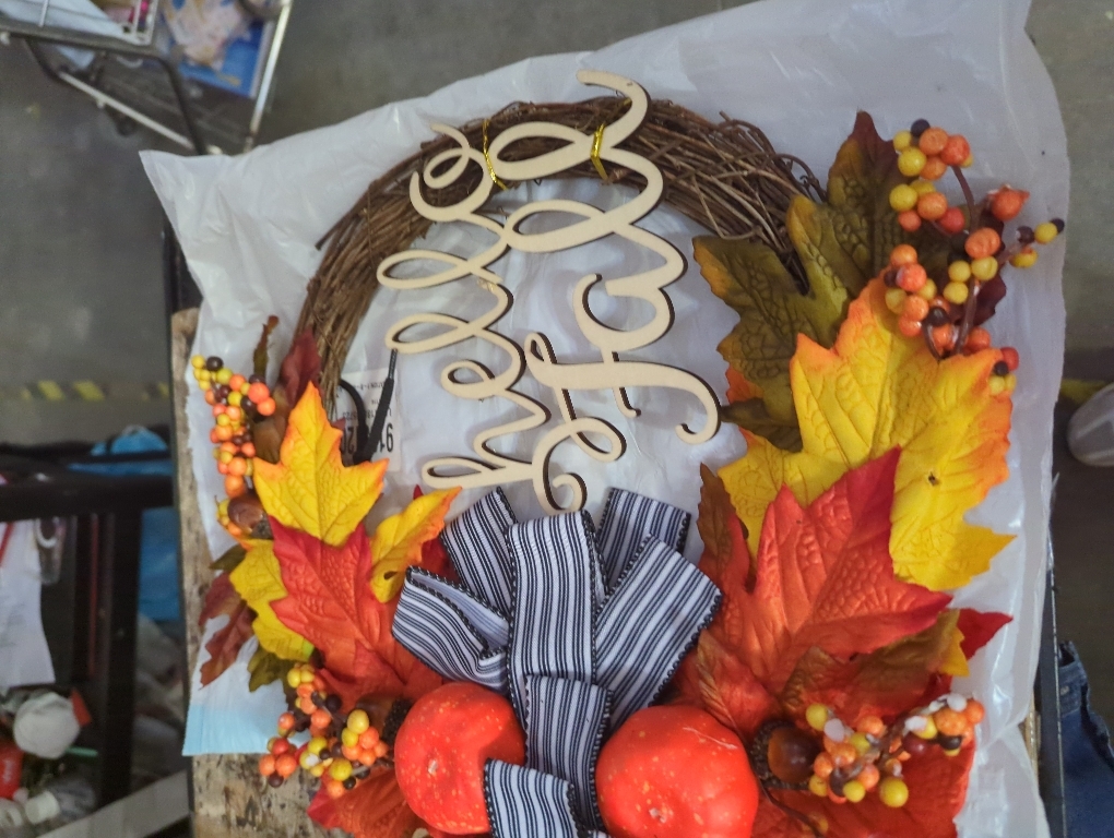 Fall Autumn Wreath for Front Door, Fall Wreath, Farmhouse Outdoor Autumn Wreath Artificial Flower Wreath Hanging Front Door Decoration Can be Used Outside, Windows, Walls