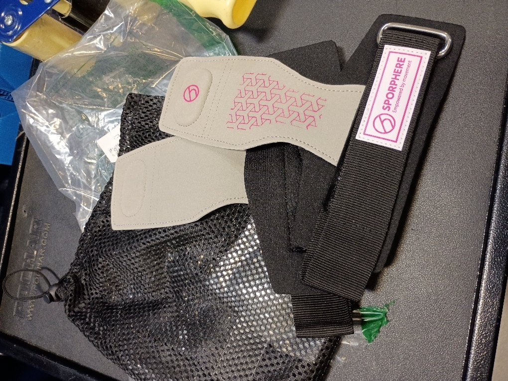 Premium Crossfit Grips for Women – Anti-Slip Lifting Grips & Wrist Straps for Weightlifting, Workout, Deadlift, Pull-Ups, Barbell, Easy-to-Clean, Odor Free, Size Small & Medium