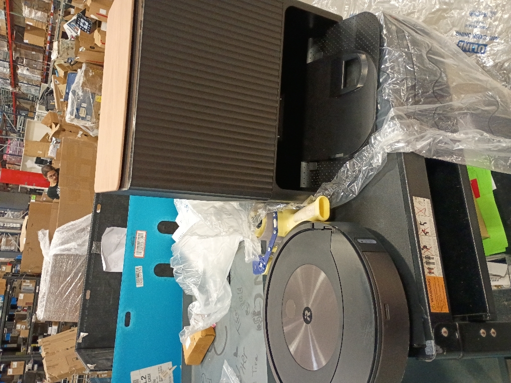 iRobot Roomba Combo j9  Self-Emptying & Auto-Fill Robot Vacuum & Mop – Multi-Functional Base Refills Bin and Empties Itself, Vacuums and Mops Without Needing to Avoid Carpets, Avoids Obstacles​