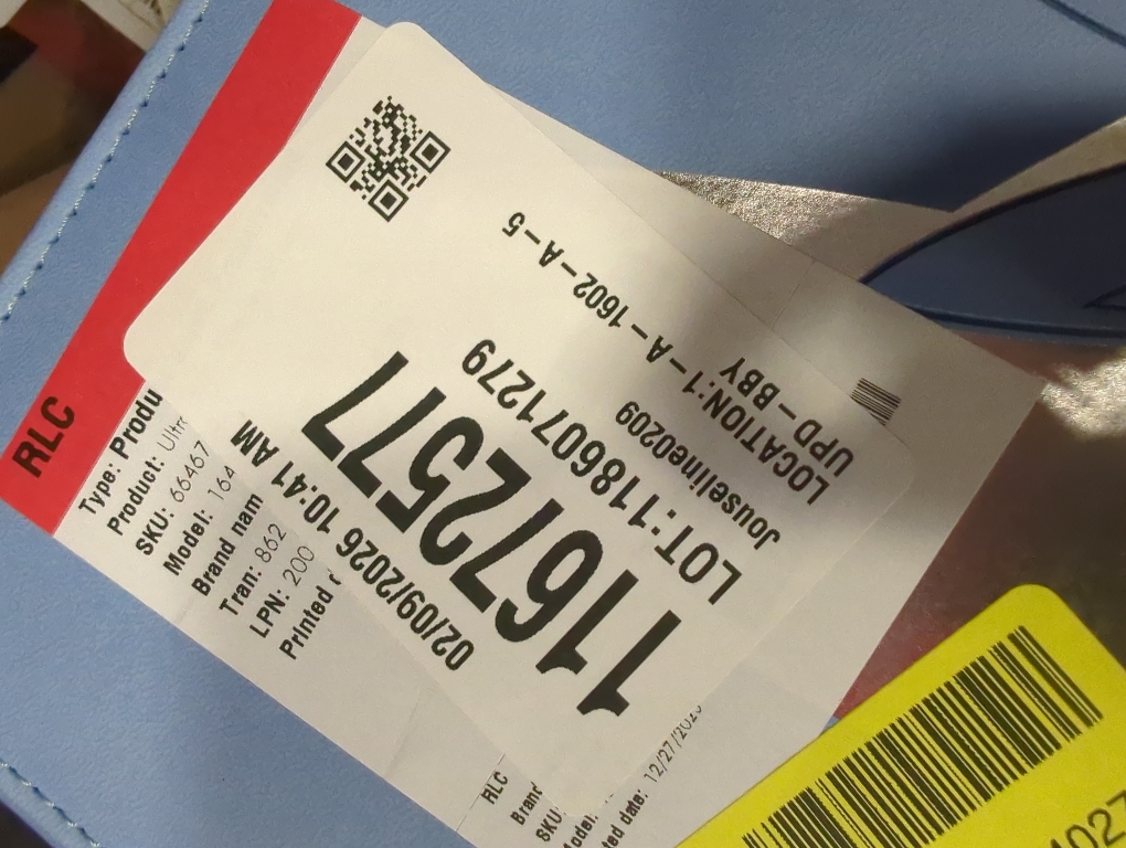 Ultra Pro | Pokemon Elite Series: Lucario 9-Pocket Zippered PRO Binder | Trading Card Game Accessory| Ages 6