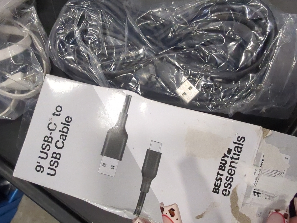 Amazon Basics USB-C to USB-A 2.0 Fast Charger Cable, 480Mbps Speed, USB-IF Certified, for Apple iPhone 16/15, iPad, Samsung Galaxy, Tablets, Laptops, 10 foot, Black