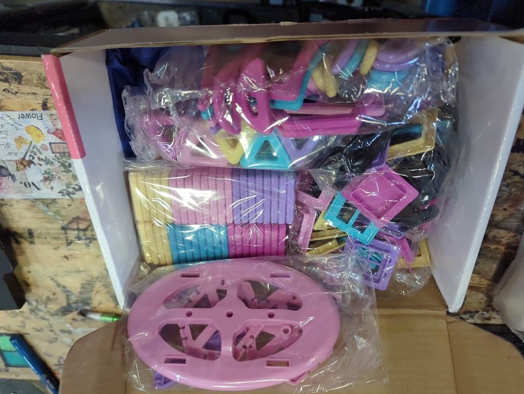 165 PCS Magnetic Tiles Set, Magnet Building Blocks Set with Car, Alphabet Card, and Ferris Wheel for Kids, STEM Educational Montessori Toy for 3 4 5 6 7 8   Year Old Boys Girls Toddlers Birthday Gifts