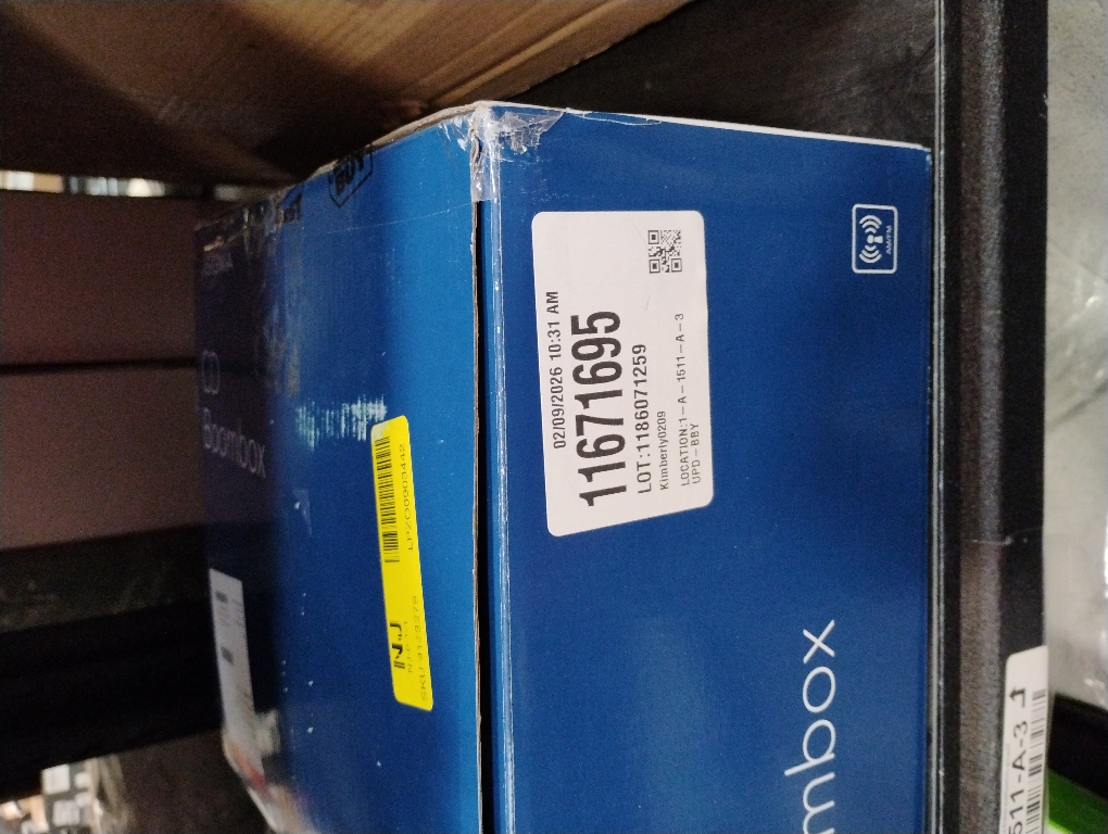 Insignia - CD Boombox with AM/FM Tuner - Black