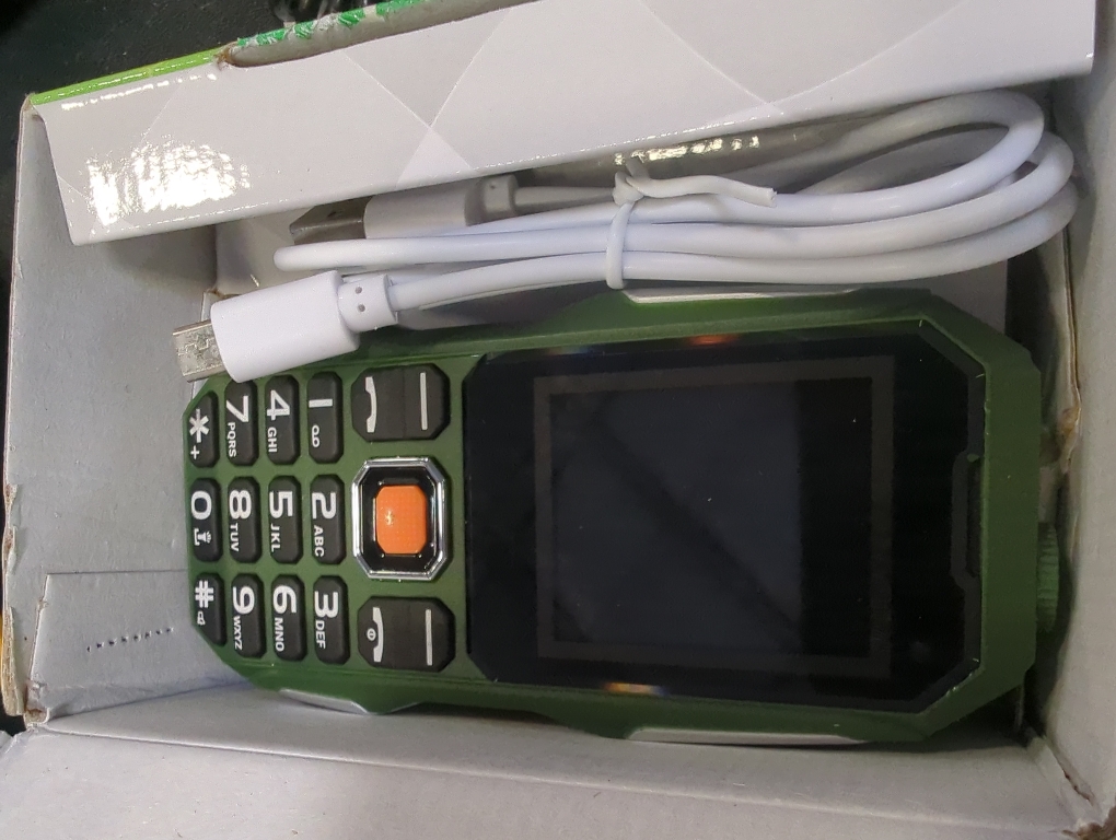 Mini Rugged Cell Phone for Senior, 1.8 Inch Drop Proof and Dust Proof Outdoor Mobile Phone, 5800mAh Battery 32MB Unlocked GSM Cell Phone (OD Green)