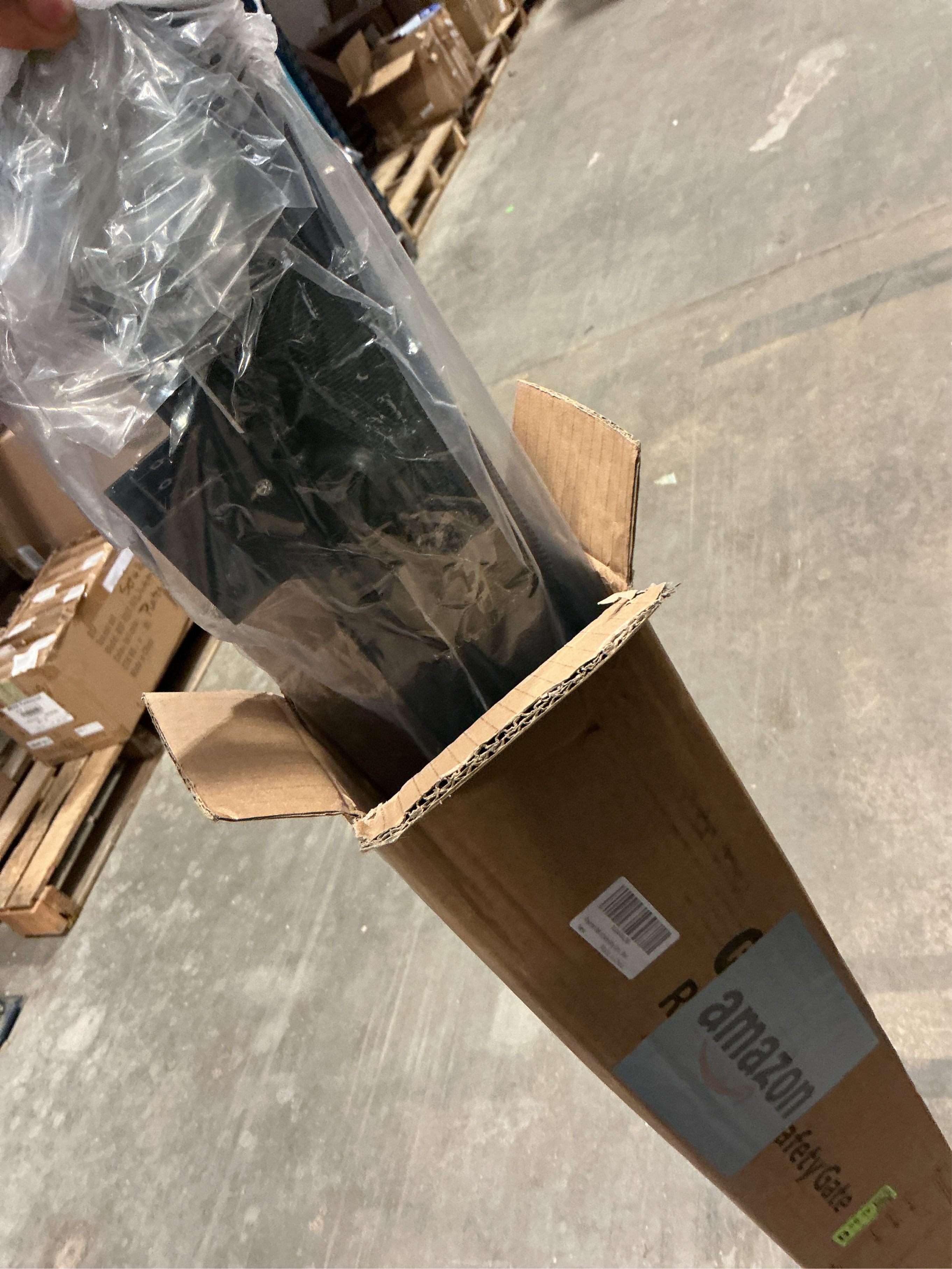 Pawtners Retractable Baby Gates Extra Wide, 41 Tall Extends up to 71 Wide, Dog Gate Indoor for Stairs, Pet Gate with Support Rods for Doorways Hallways Indoor & Outdoor-Black