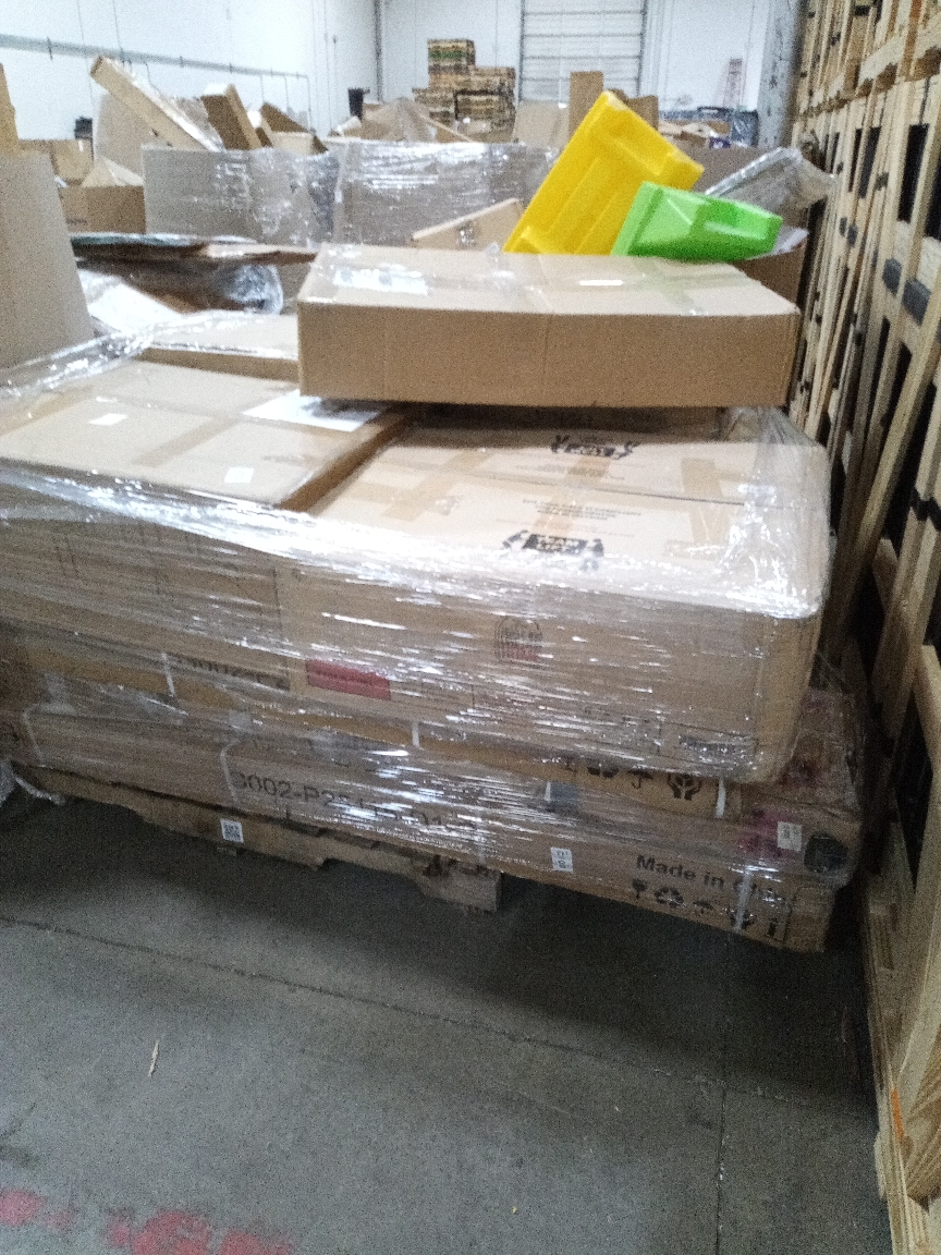 Wayfair Mixed Returns Salvage Pallet
