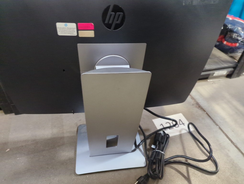 HP EliteOne 800 G2 23 in touch all in one pc With HDMI Cable