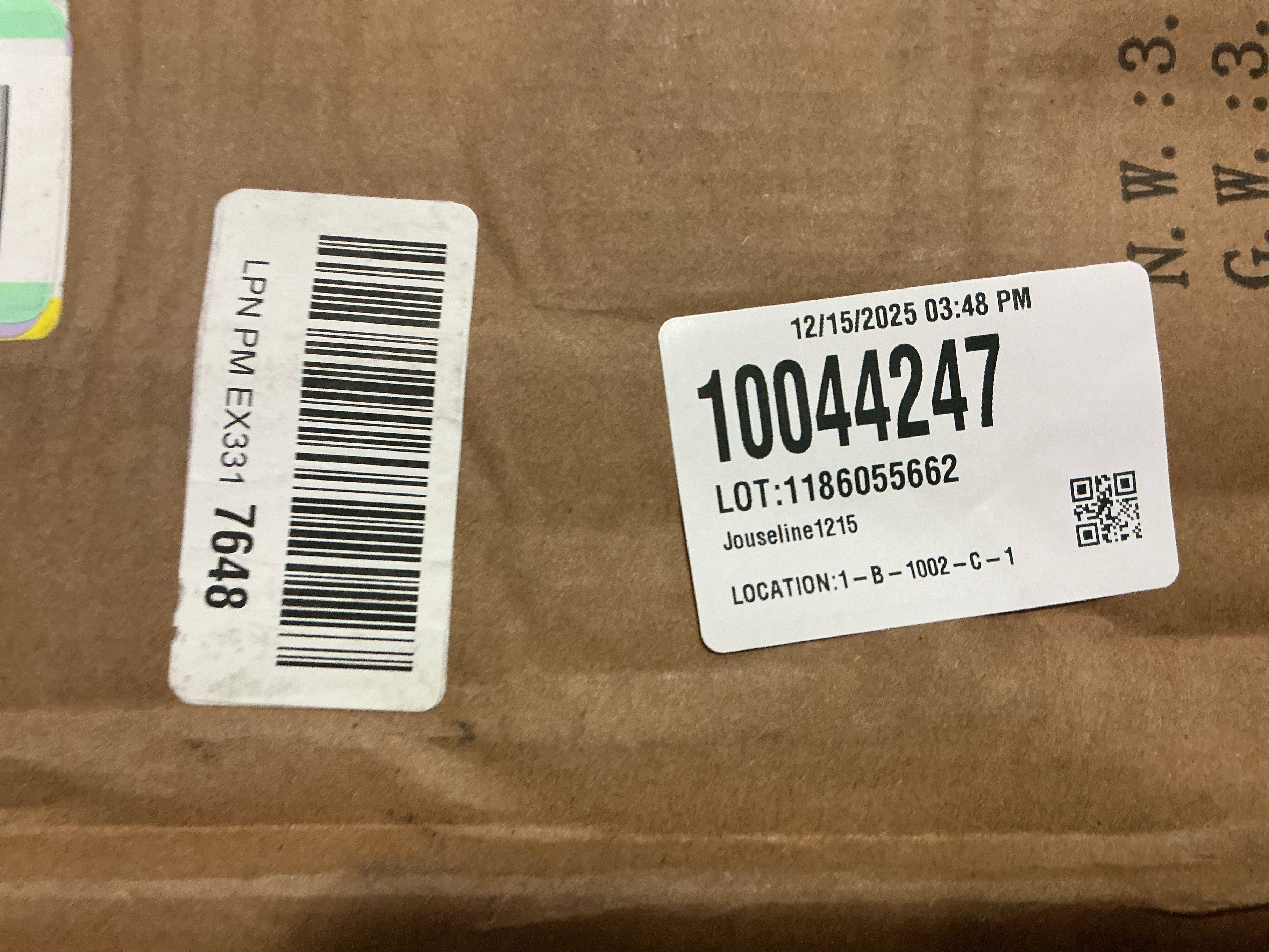 EKNITEY 2 Tier End Table - Metal Side Table Waterproof Small Sofa Coffee Side Tables Bedroom Indoor Outdoor with Removable Tray for Living Room Bedroom Balcony and Office (Black)