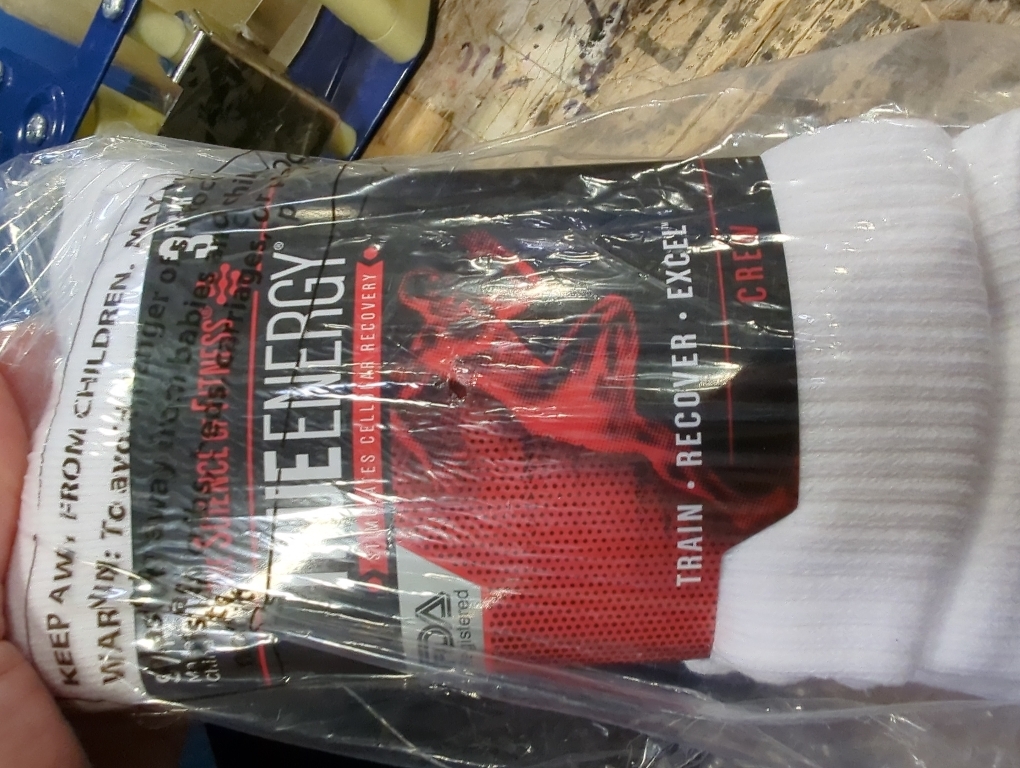 2 Pack true Energy protective socks for the cold and with compression, perfect for training and keeping your feet warm ..