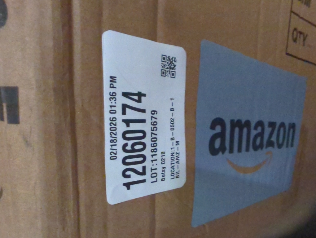 Greenstell Laundry Hamper with Lid, 125L Large Clothes Hamper with 3 Section & 2 Section Removable Liner Bags & 5 Mesh Laundry Bags, Handwoven Synthetic Rattan Divided Laundry Basket, Natural