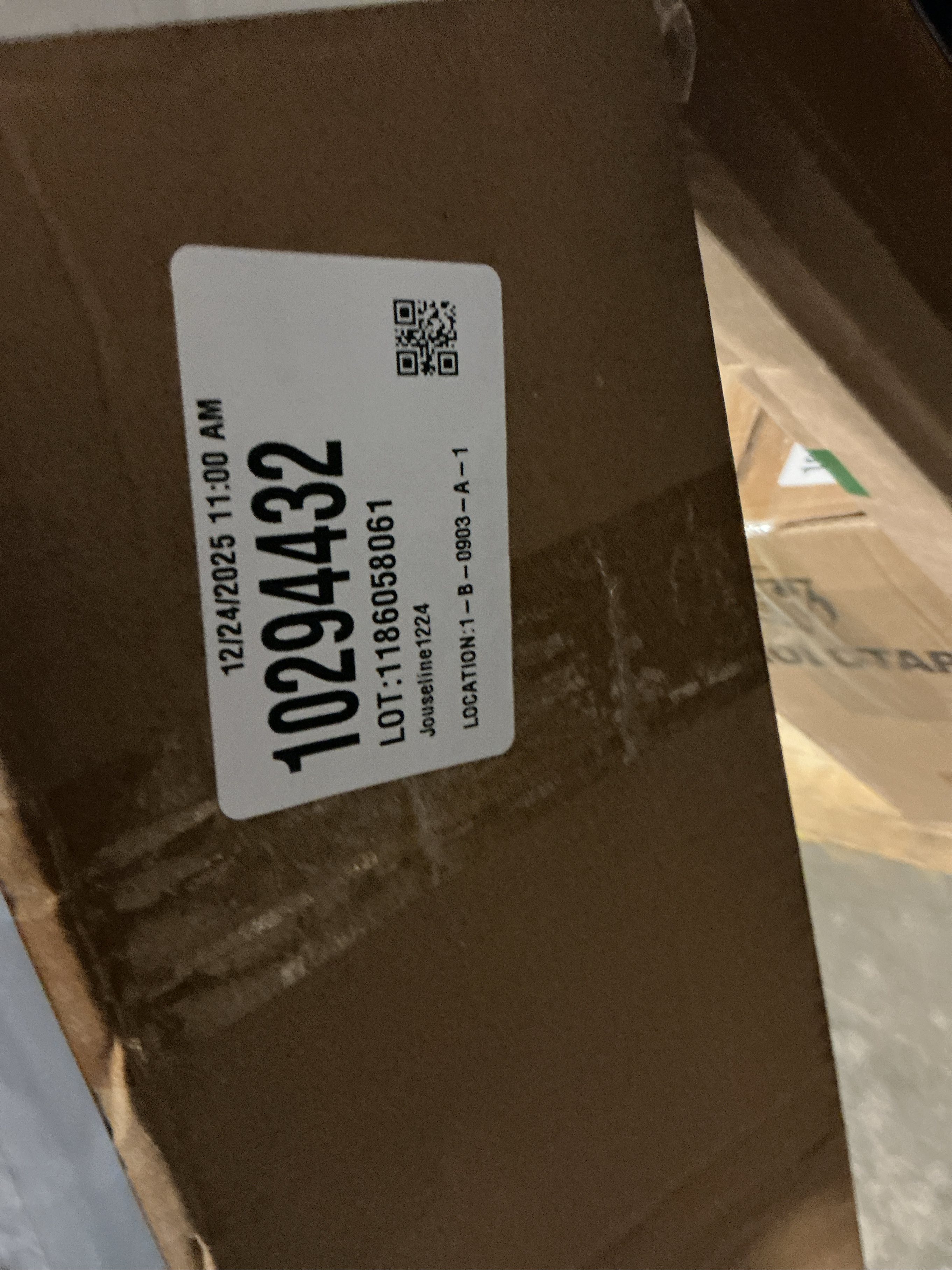 Modern Wall Sconce 39 Ihch Gold Bathroom Sconces LED Wall Lighting Fixtures with Acrylic Shade Hardwired Long Vanity Lights Over Mirror for Bedroom Living Room Hallway