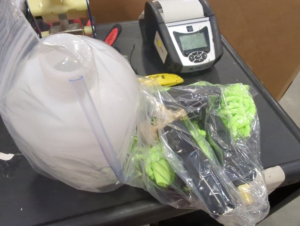 Foam Cannon Dual Connector for Pressure Washer, Car Wash Foam Gun Kit 1/4 Inch Quick Connector, Adjustable Soap Cannon with 5 Pressure Washer Nozzle Tips, Adapter, 1 Liter, A Fluorescent Green Glove