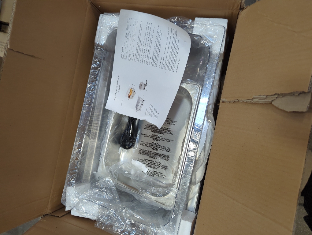 Electric Chafing Dish, 3 x 3QT Size Electric Chafing Dish Buffet Set with Rotary Knob Adjustable Temp, 700W Electric Buffet Servers and Warmers with Roll Top for Catering