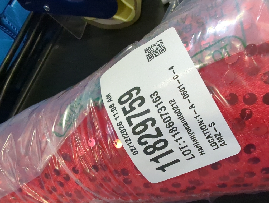 Beautiful Festival Tree Base Cover in Sequined Front for Christmas Decoration