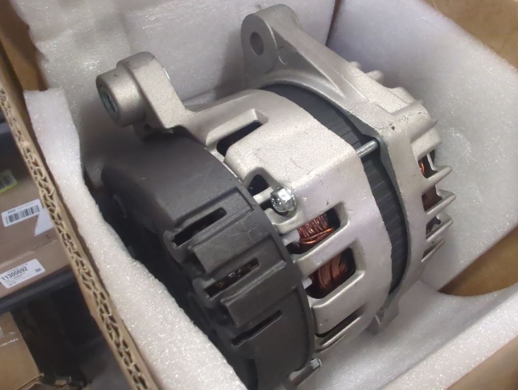 Alternator 12V 150A Compatible with Kia Optima 2014-2015 Sorento 2012-2014 Hyundai Sonata 2014 Santa Fe Sport 2013-2016 L4 2.0L 2.4L Replace# 37300-2G800 37300-2G850 37300-2G855 37300-2G950