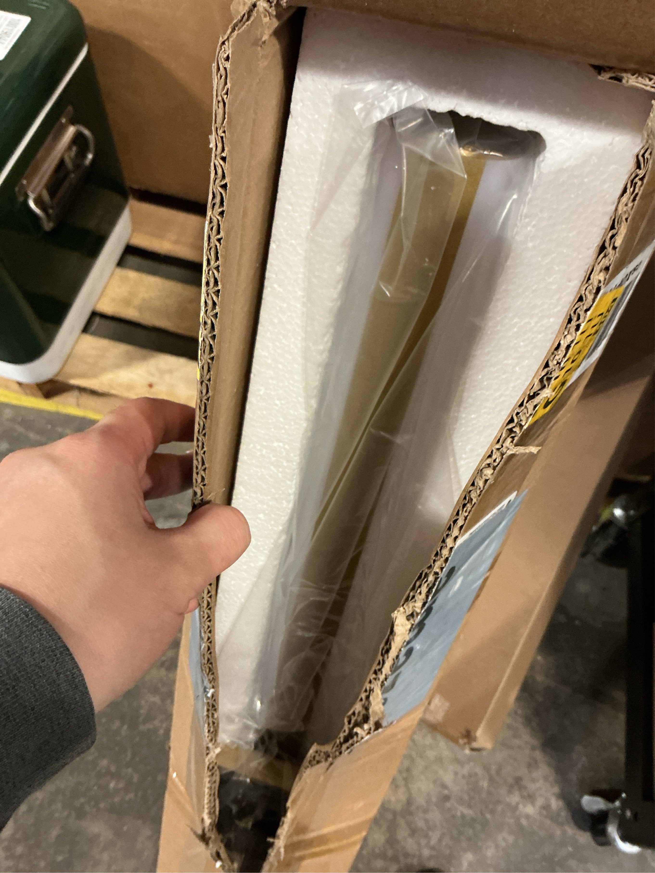 Modern Wall Sconce 39 Ihch Gold Bathroom Sconces LED Wall Lighting Fixtures with Acrylic Shade Hardwired Long Vanity Lights Over Mirror for Bedroom Living Room Hallway