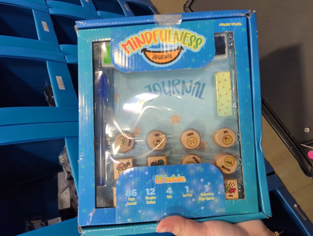 Melissa & Doug Wooden Stamp Set, Favorite Things - 26 Wooden Stamps, 4-Color Stamp Pad